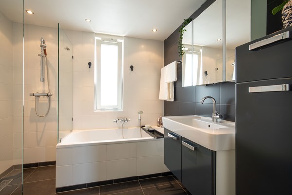 Medium property photo - Anna van Hensbeeksingel 377, 2803 LW Gouda
